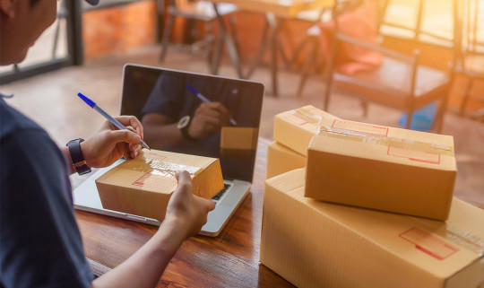 Jangan khawatir ongkir, mulai dari Rp 5.000 #NggakPerluMahal